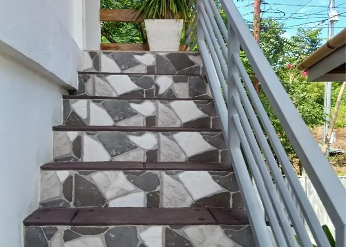 Guest house Sambag Hideaway