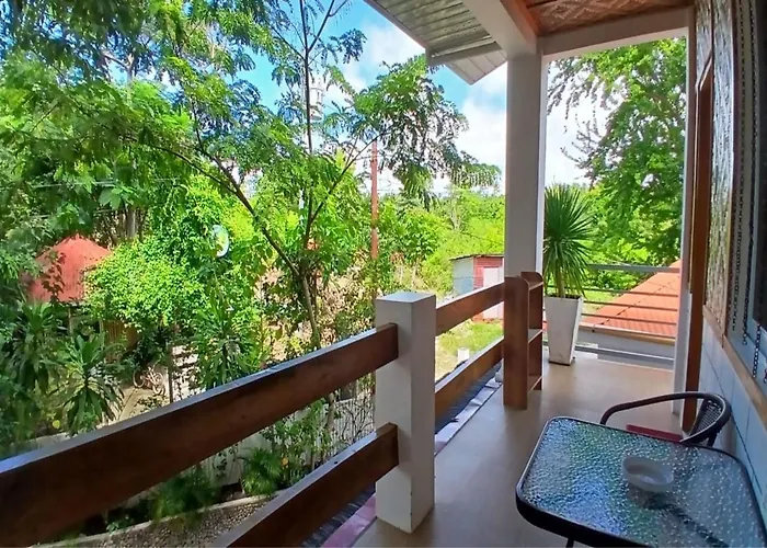 Sambag Hideaway Guest house Moalboal